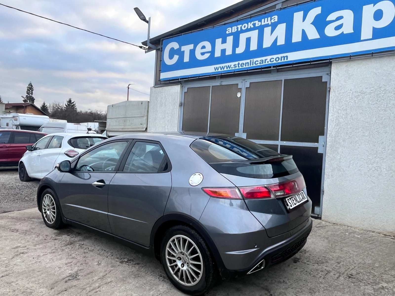 Honda Civic 1.8i-АВТОМАТИК - изображение 2