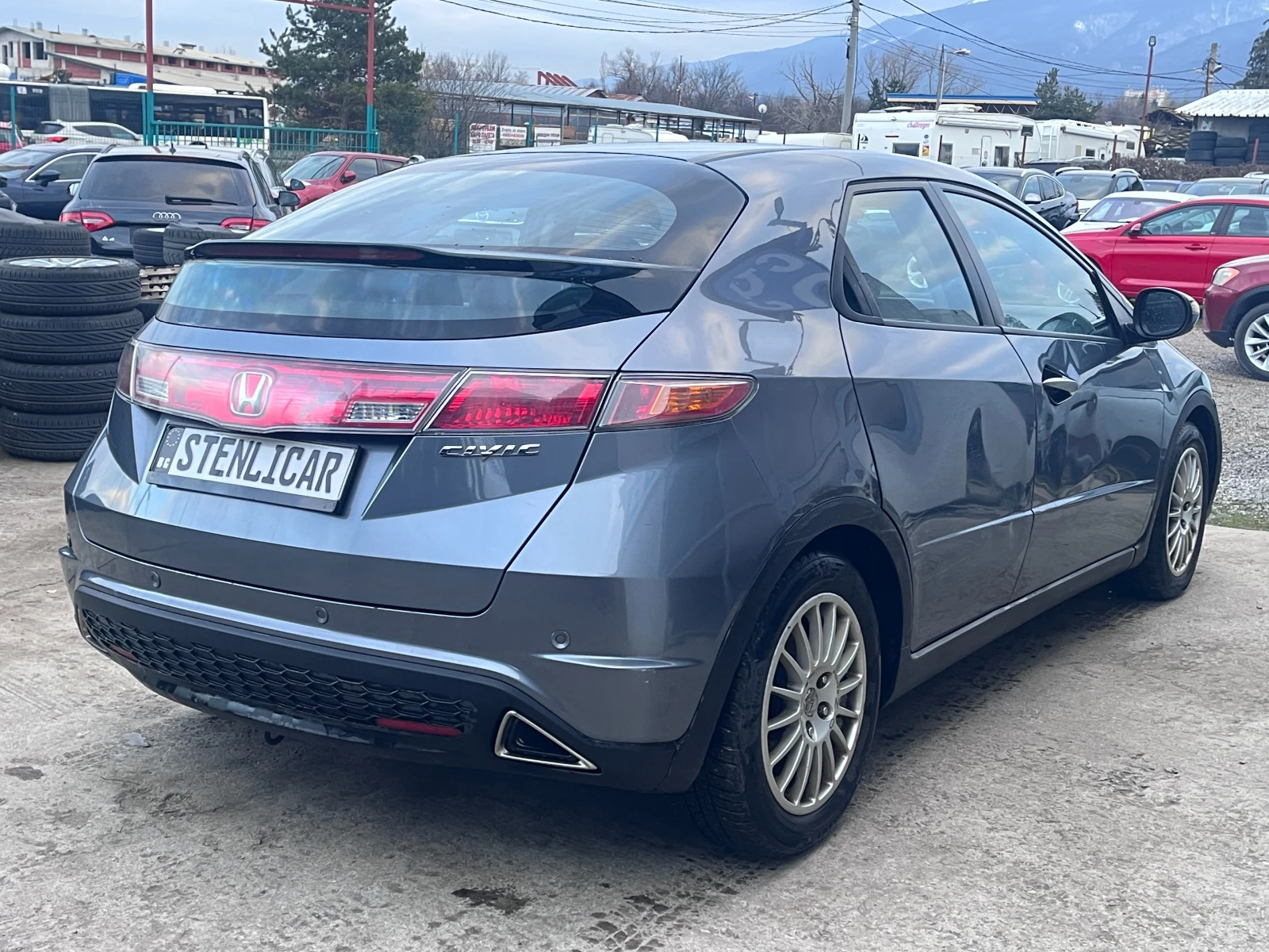 Honda Civic 1.8i-АВТОМАТИК - изображение 6