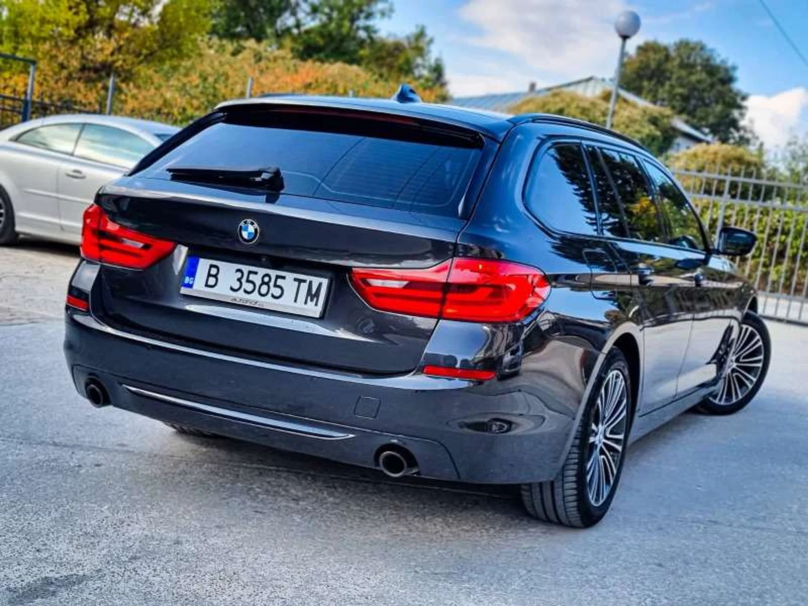 BMW 520 G31, Sport line, XDrive - изображение 9