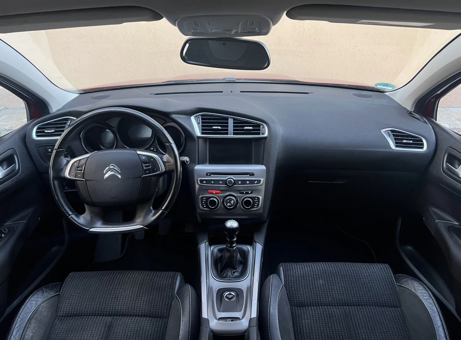 Citroen C4 1.2 PureTech 12/2016, снимка 8 - Автомобили и джипове - 53525374