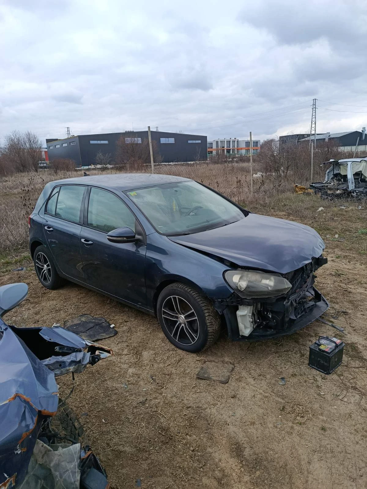 VW Golf 2.0TDI тип мотор CBA, снимка 2 - Автомобили и джипове - 53913746