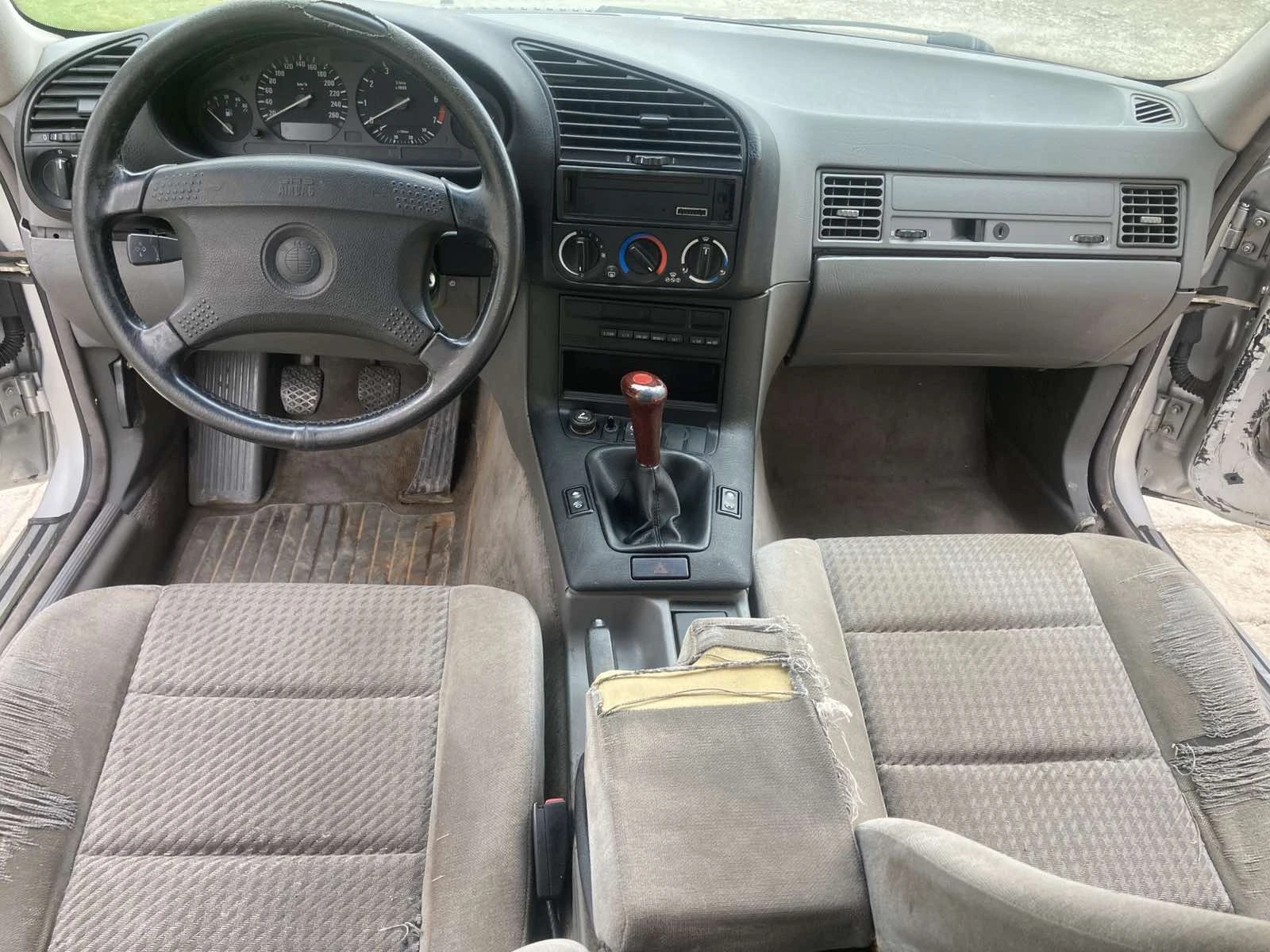 BMW 320 Бензин Купе Топ Цена, снимка 11 - Автомобили и джипове - 54164137