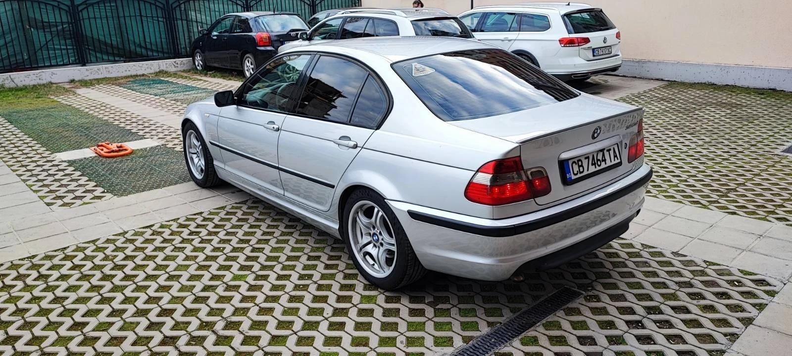 BMW 320, снимка 7 - Автомобили и джипове - 54572040