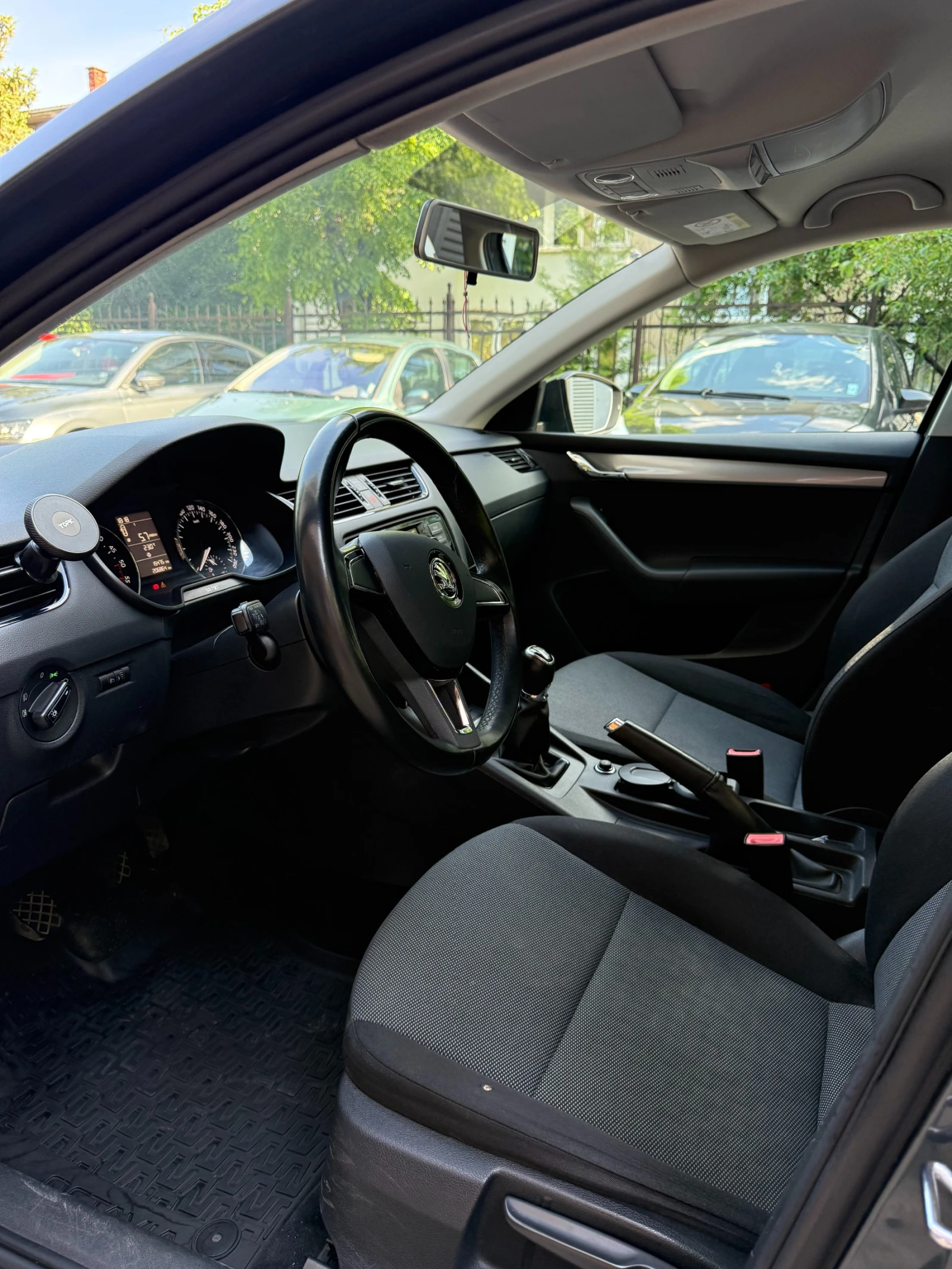 Skoda Octavia, снимка 14 - Автомобили и джипове - 54675020