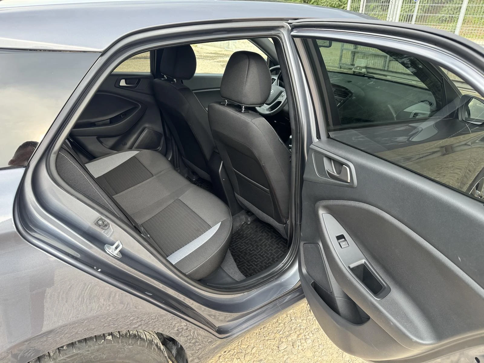 Hyundai I20 1.25BENZIN* LED* TOP* 20100KM* EVRO6, снимка 13 - Автомобили и джипове - 54873781