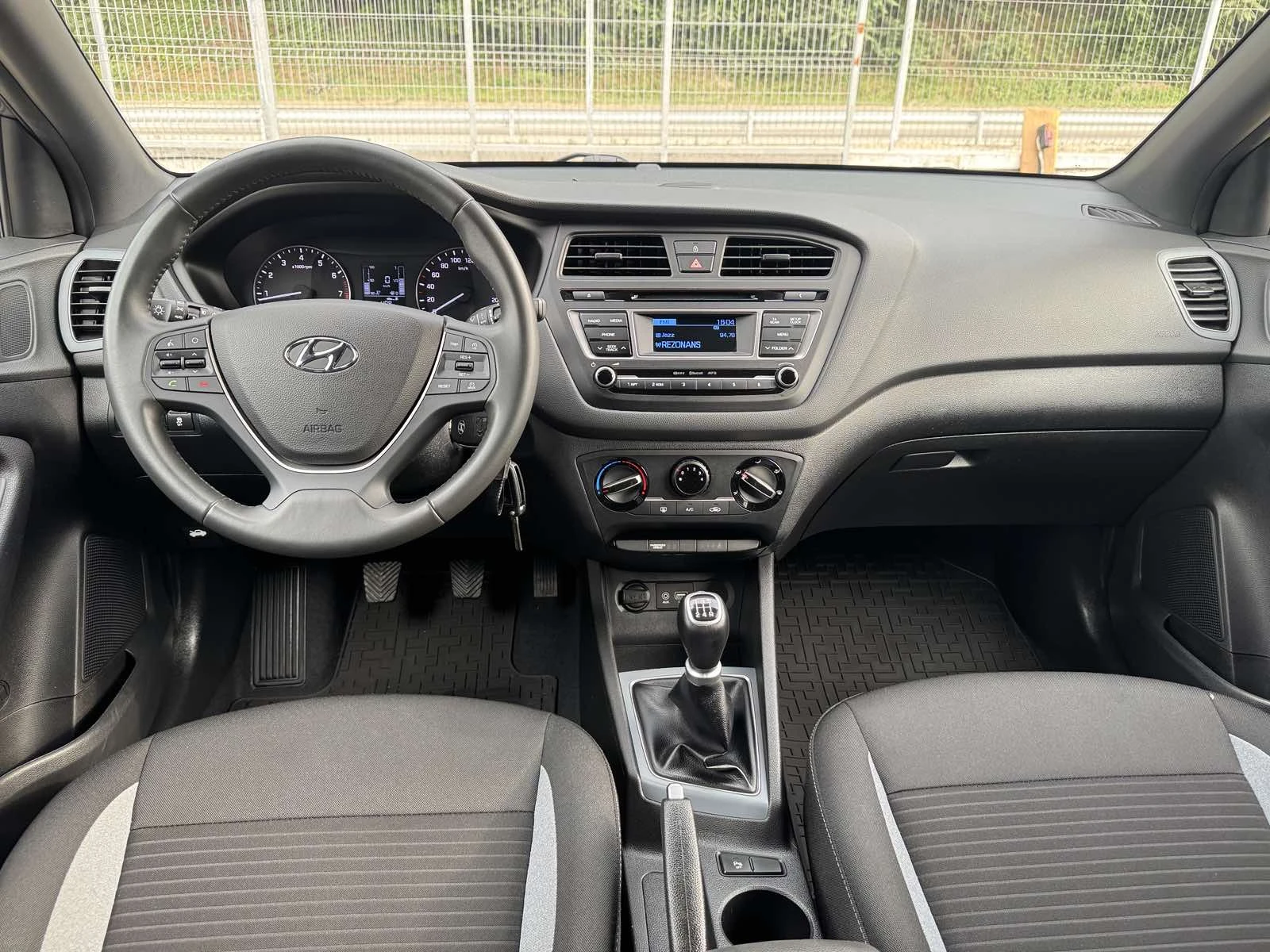 Hyundai I20 1.25BENZIN* LED* TOP* 20100KM* EVRO6, снимка 11 - Автомобили и джипове - 54873781