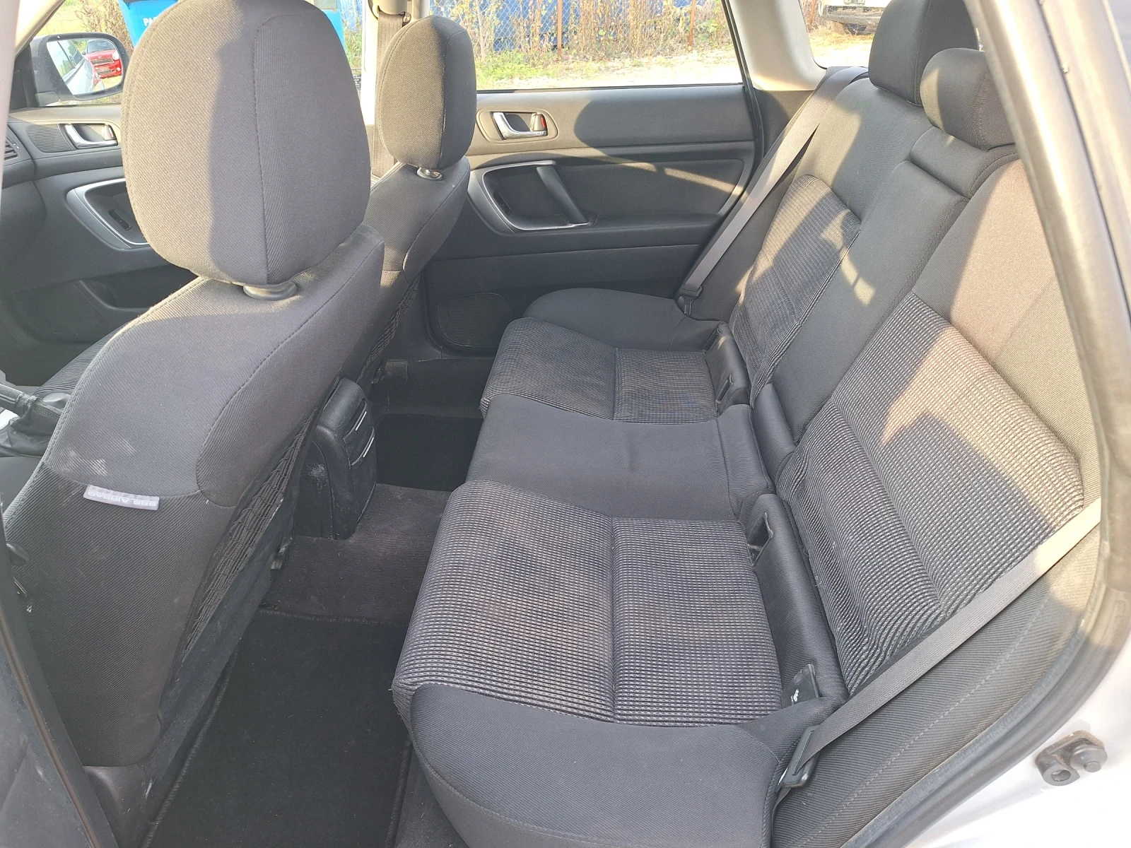 Subaru Outback 2.5 i, снимка 13 - Автомобили и джипове - 54982458