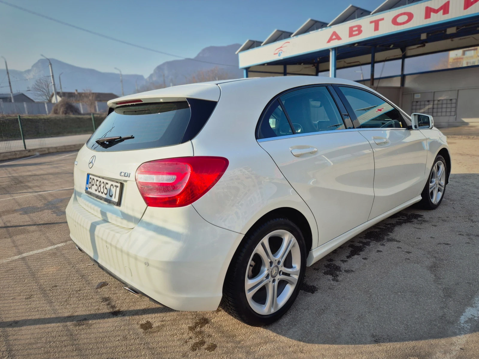 Mercedes-Benz A 180, снимка 4 - Автомобили и джипове - 55725797
