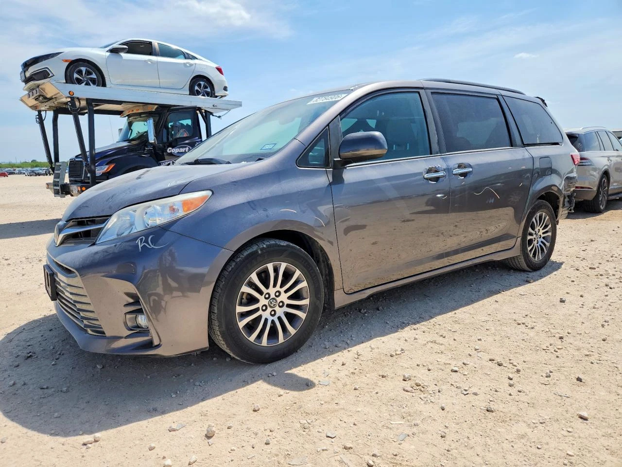 Toyota Sienna 3.5l Xle 8-Passenger