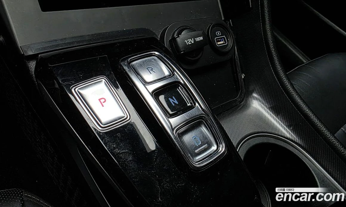 Hyundai Sonata 2.0 Smart, снимка 12 - Автомобили и джипове - 56155444