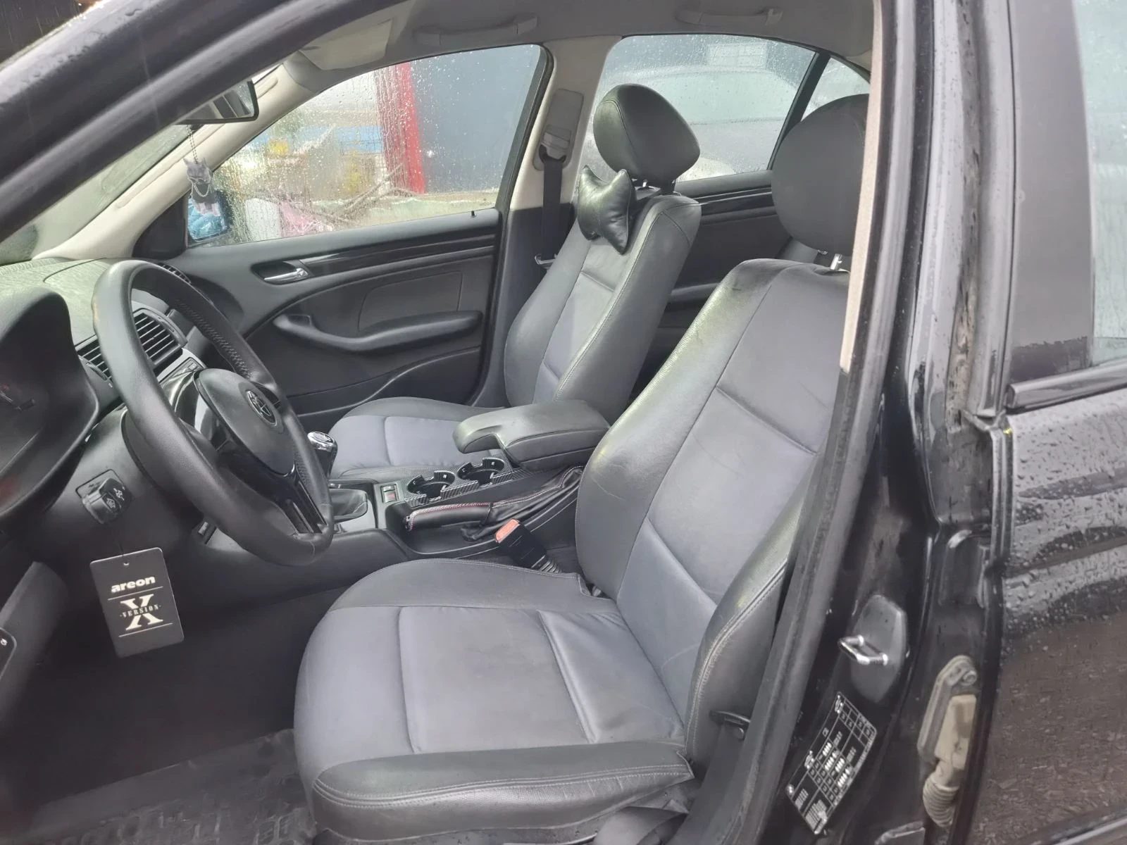 BMW 320 2.0d, снимка 11 - Автомобили и джипове - 56505503