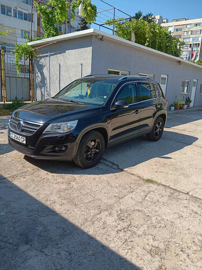 VW Tiguan 2.0 tdi, снимка 8 - Автомобили и джипове - 47003705