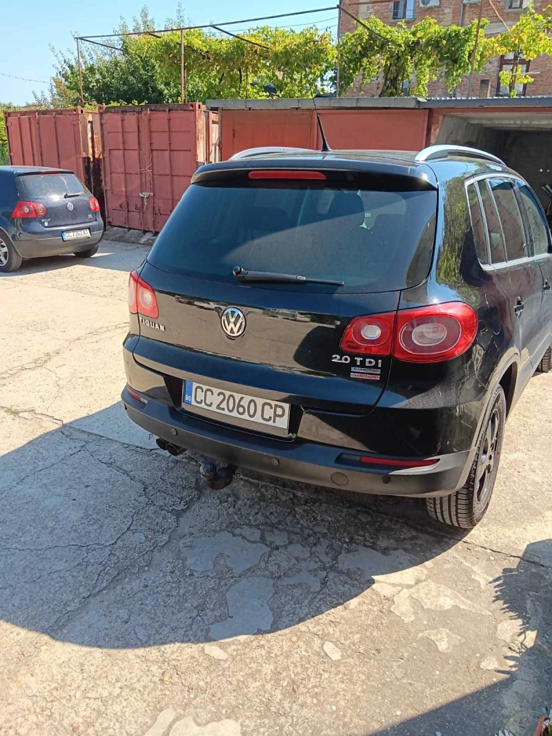 VW Tiguan 2.0 tdi, снимка 5 - Автомобили и джипове - 47003705