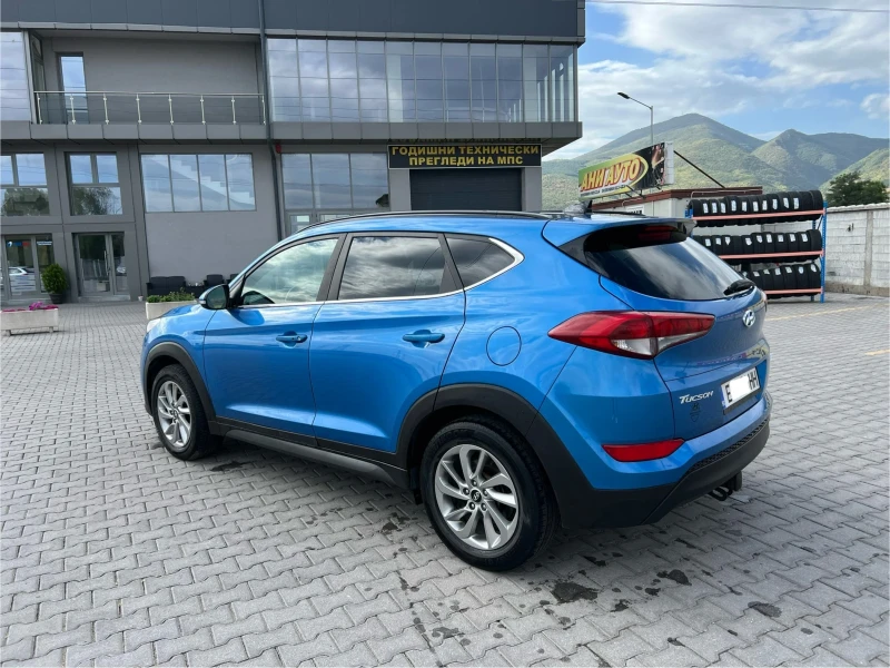 Hyundai Tucson Luxury 2.0L 4x4, снимка 5 - Автомобили и джипове - 47202338