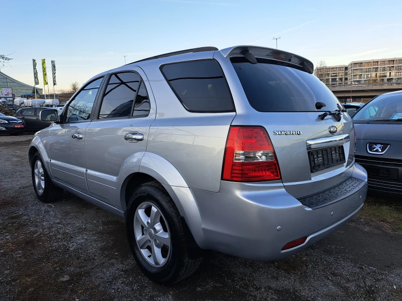 Kia Sorento 2.5CRDI 170p.s FACE  230x.kм ТОП , снимка 6 - Автомобили и джипове - 48135619