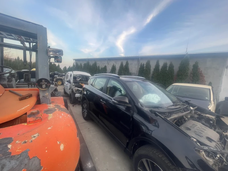 Toyota Rav4, снимка 6 - Автомобили и джипове - 51501848