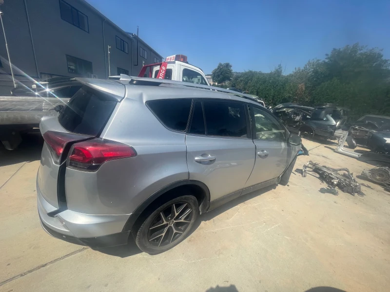 Toyota Rav4, снимка 2 - Автомобили и джипове - 51501848