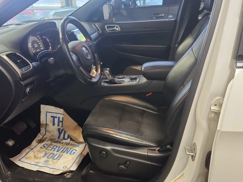 Jeep Grand cherokee ALTITUDE * * CARFAX * * АВТО КРЕДИТ * * , снимка 5 - Автомобили и джипове - 53186987