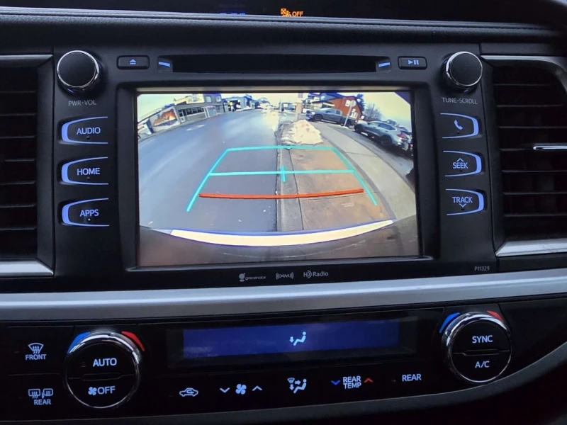 Toyota Highlander * LE/LE Plus * CARFAX * ЦЕНА ДО БГ, снимка 14 - Автомобили и джипове - 53257823