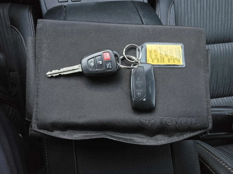 Toyota Highlander * LE/LE Plus * CARFAX * ЦЕНА ДО БГ, снимка 15 - Автомобили и джипове - 53257823