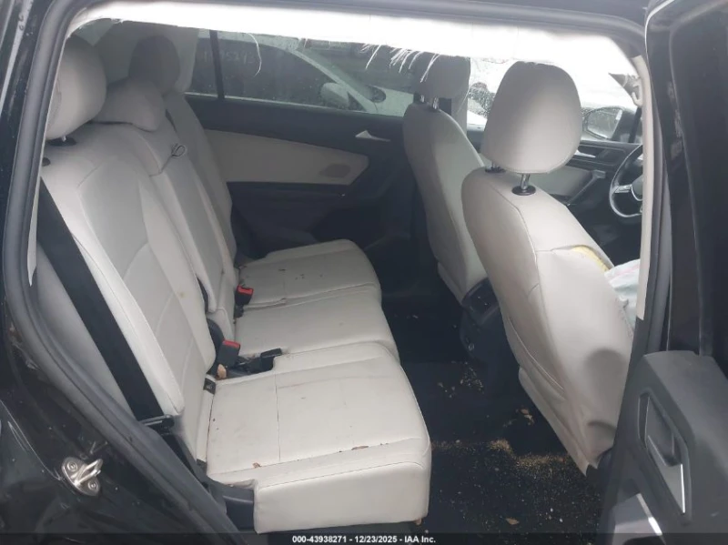 VW Tiguan 2.0T SE 4MOTION, снимка 8 - Автомобили и джипове - 53278161