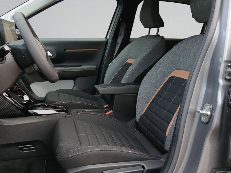 Citroen C3 Aircross NEW C3 AIRCROSS PLUS HYBRID 6+ 1, снимка 9 - Автомобили и джипове - 53512361