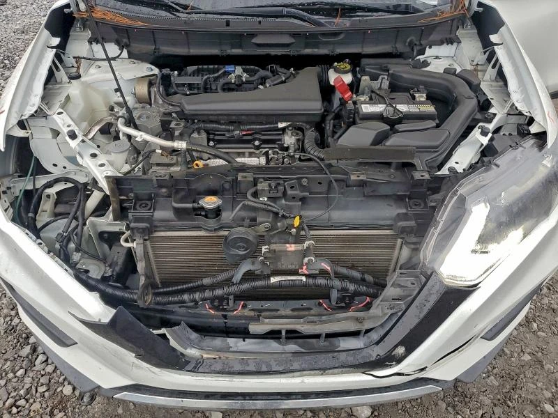 Nissan Rogue 2.5L 4 Front-wheel Drive, снимка 5 - Автомобили и джипове - 53198935