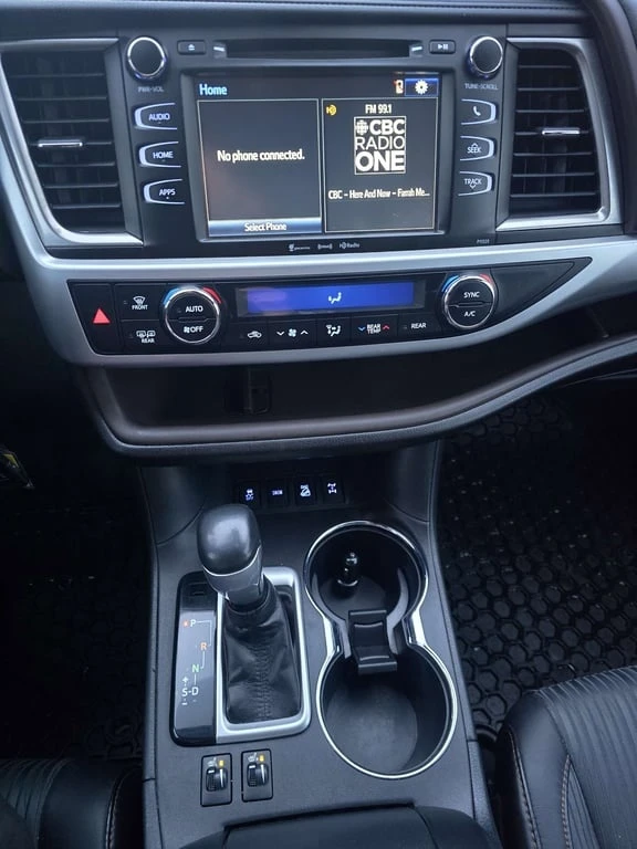 Toyota Highlander * LE/LE Plus * CARFAX * ЦЕНА ДО БГ, снимка 13 - Автомобили и джипове - 53257823