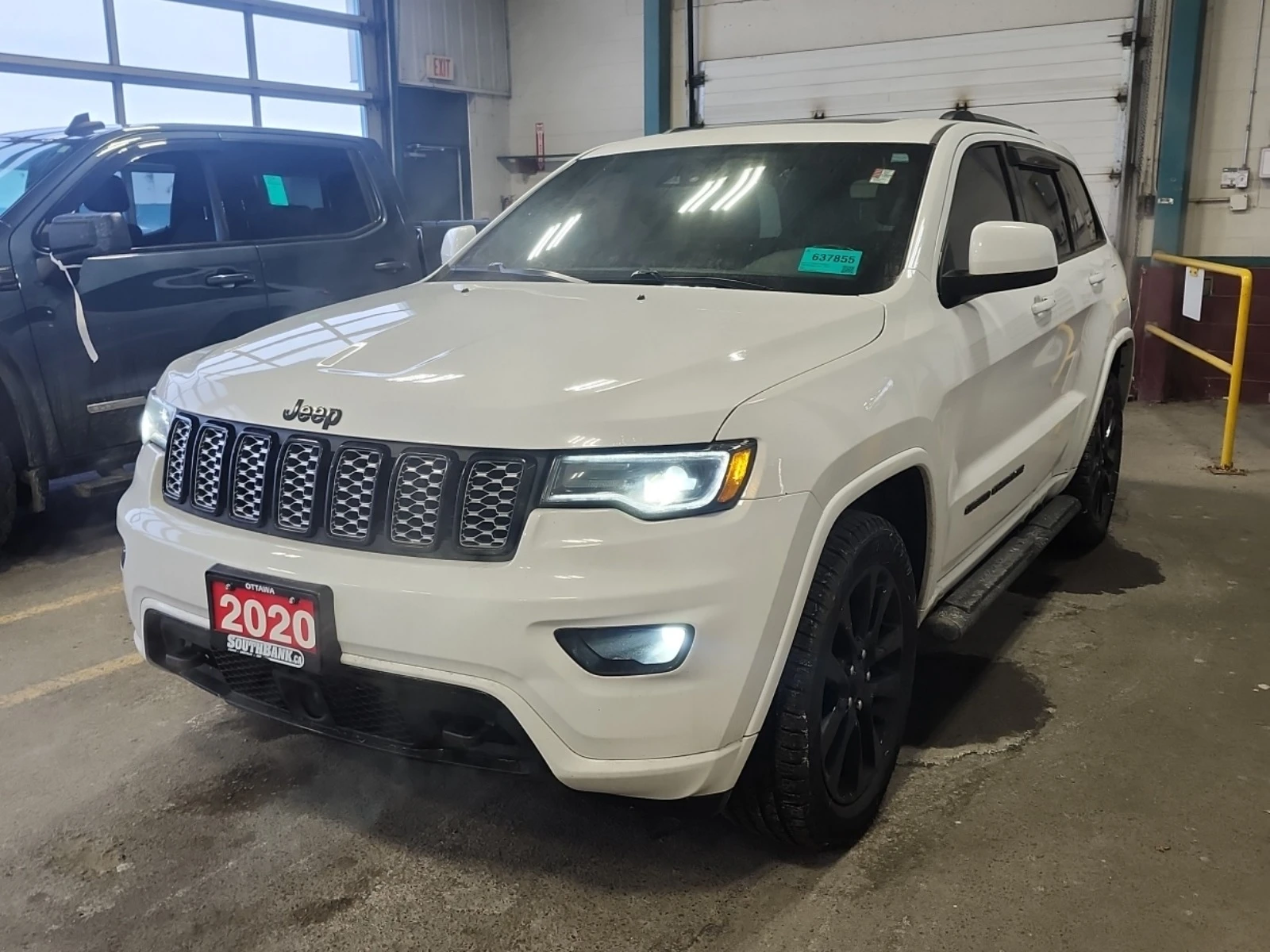 Jeep Grand cherokee ALTITUDE * * CARFAX * * АВТО КРЕДИТ * * , снимка 1