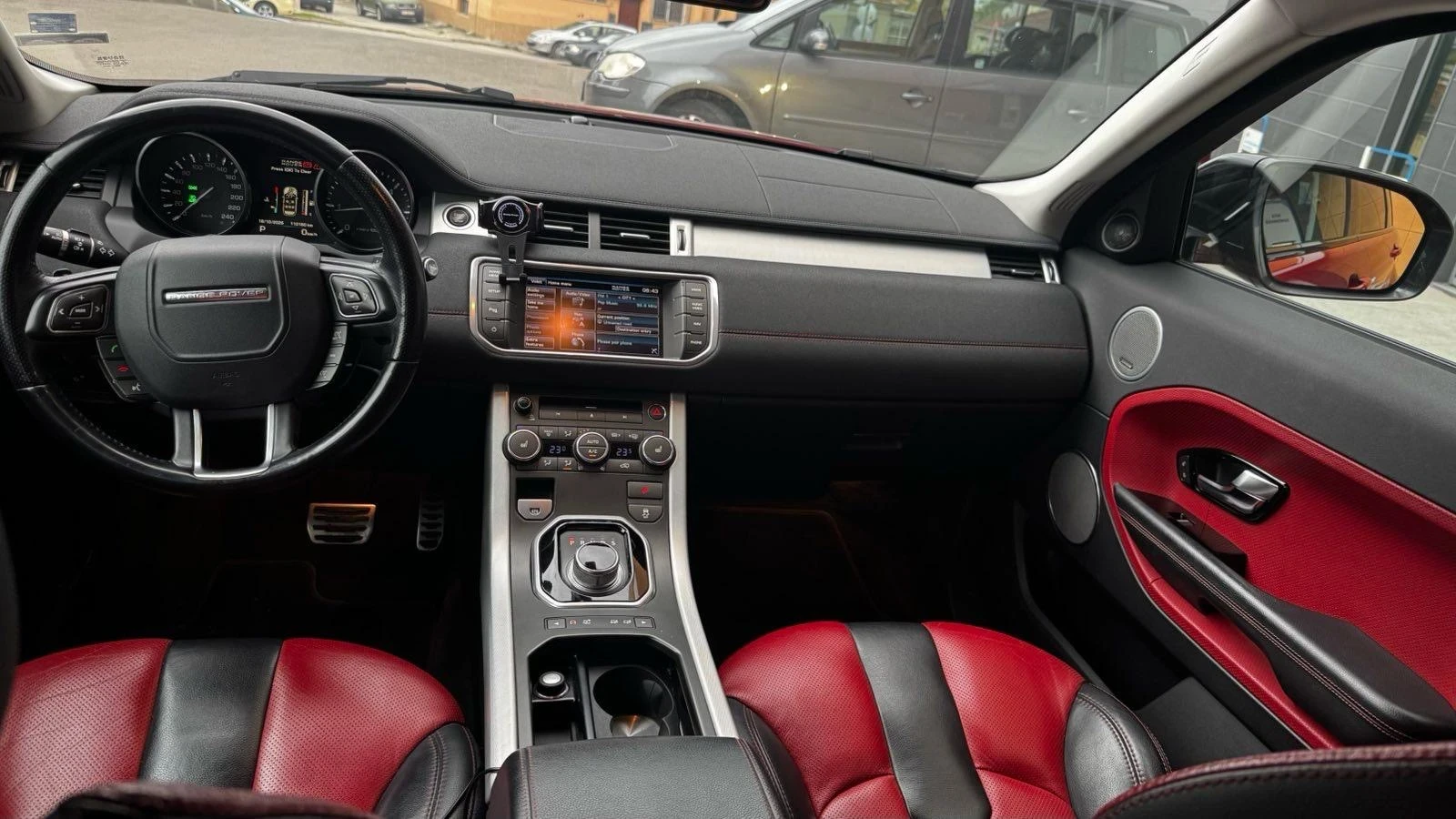 Land Rover Range Rover Evoque 2.2 TD4 Dynamic 110х РЕАЛНИ КИЛОМЕТРИ  - изображение 6