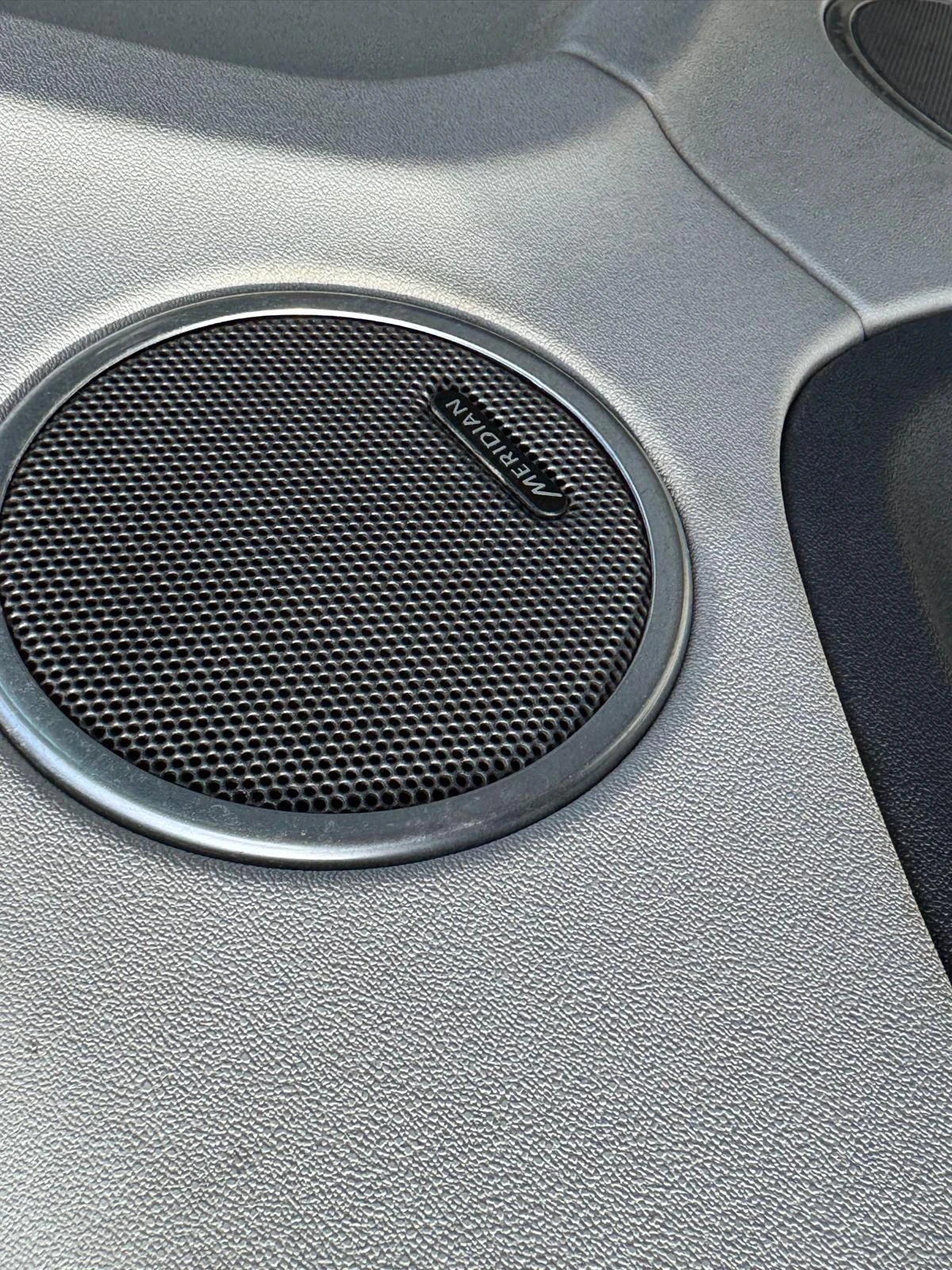 Land Rover Range Rover Evoque LED* NAVI* КОЖА* 2.2td 4x4 150hp* 2015г - изображение 6