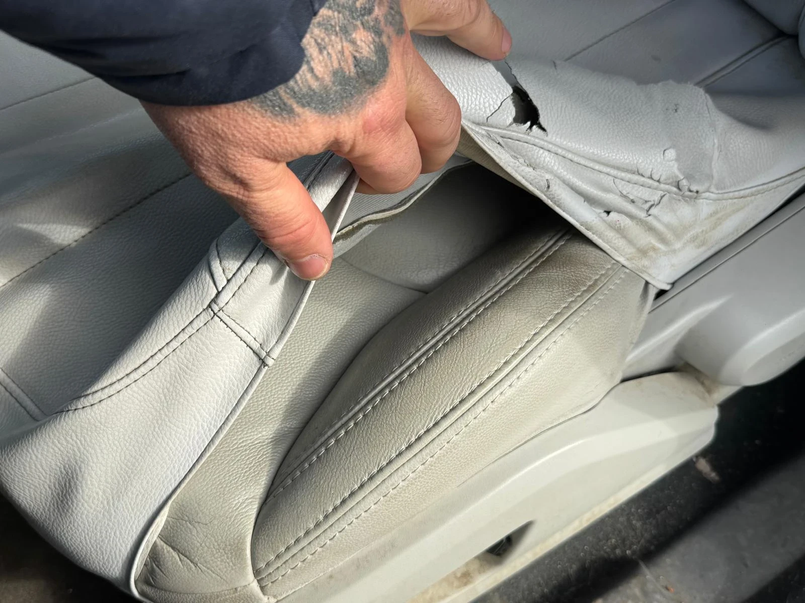 Land Rover Range Rover Evoque LED* NAVI* КОЖА* 2.2td 4x4 150hp* 2015г - изображение 10