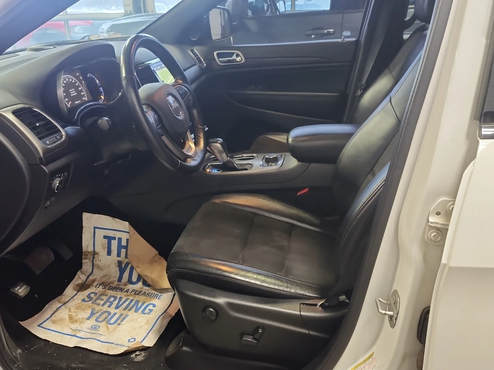 Jeep Grand cherokee ALTITUDE * * CARFAX * * АВТО КРЕДИТ * *  - изображение 5