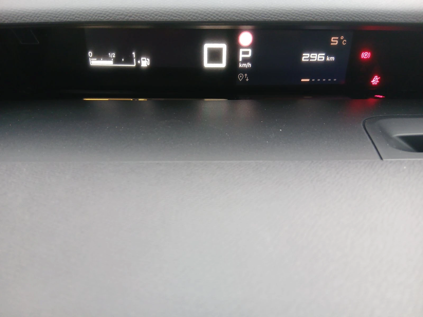 Citroen C3 Aircross NEW C3 AIRCROSS PLUS HYBRID 6+ 1 | Mobile.bg � ����������� 11