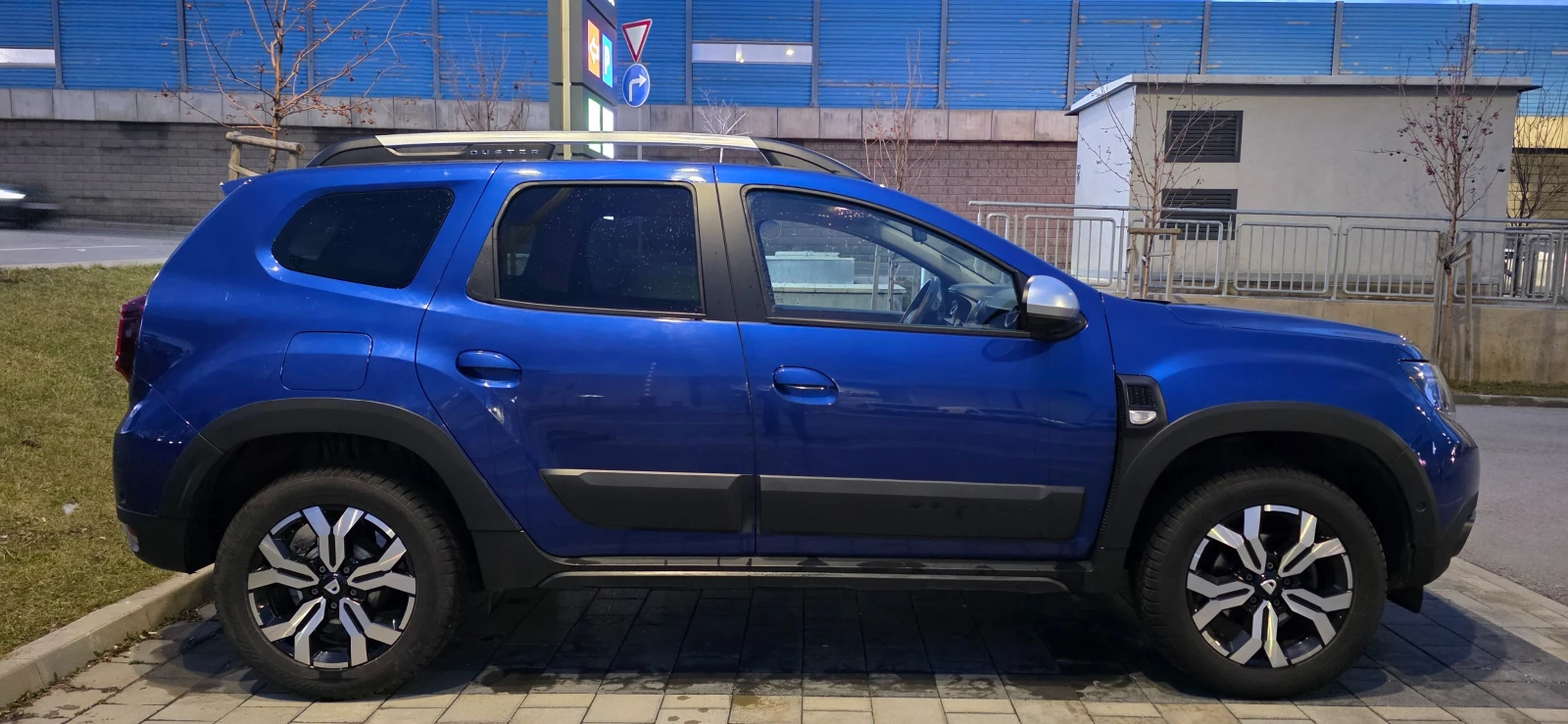 Dacia Duster TCe 100 ECO-G 4x2 BVM6  ����� �������� �������! | Mobile.bg � ����������� 3