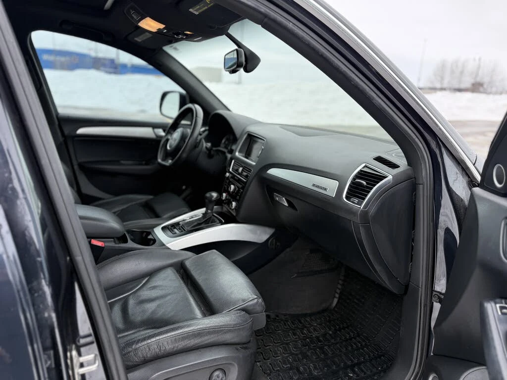 Audi Q5 QUATTRO* PREMIUM* KEYLESS* АвтоКредит(ЦЕНА ДО БГ), снимка 12 - Автомобили и джипове - 53699745