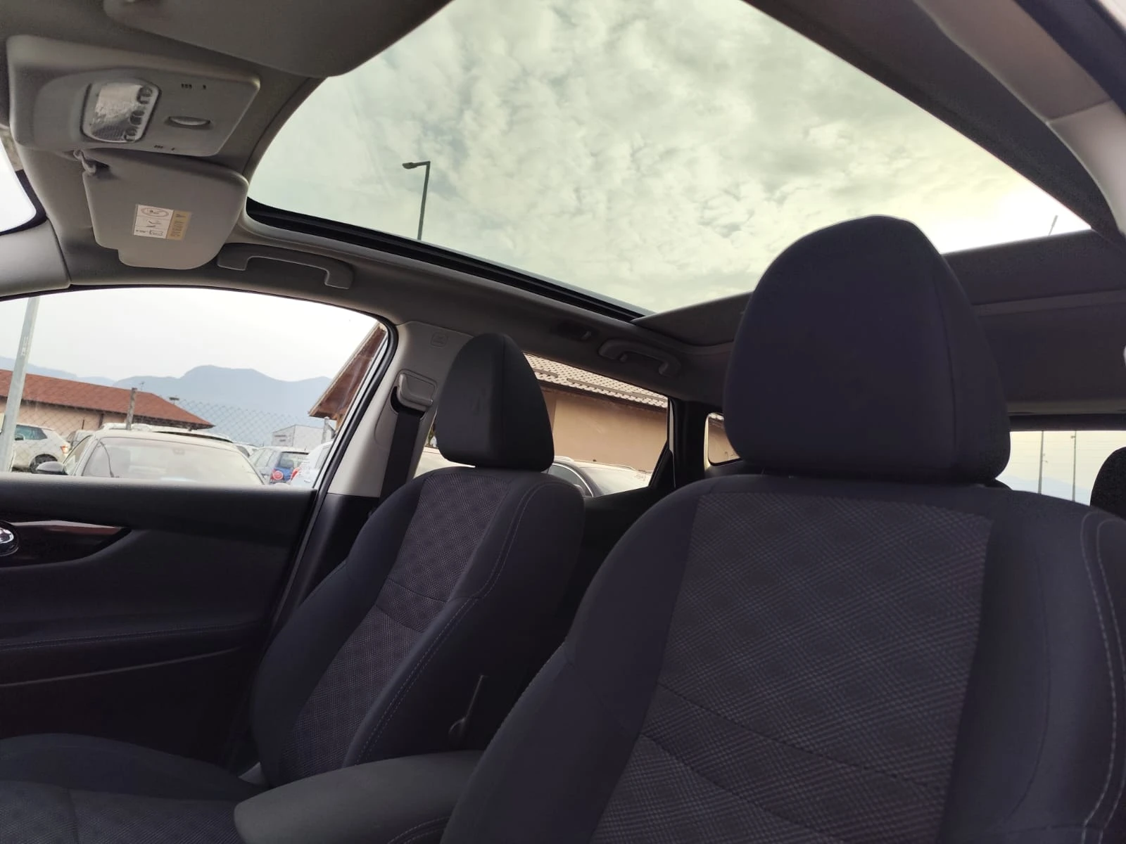 Nissan Qashqai 1.5 дизел Италия Реални километри, снимка 14 - Автомобили и джипове - 54228988