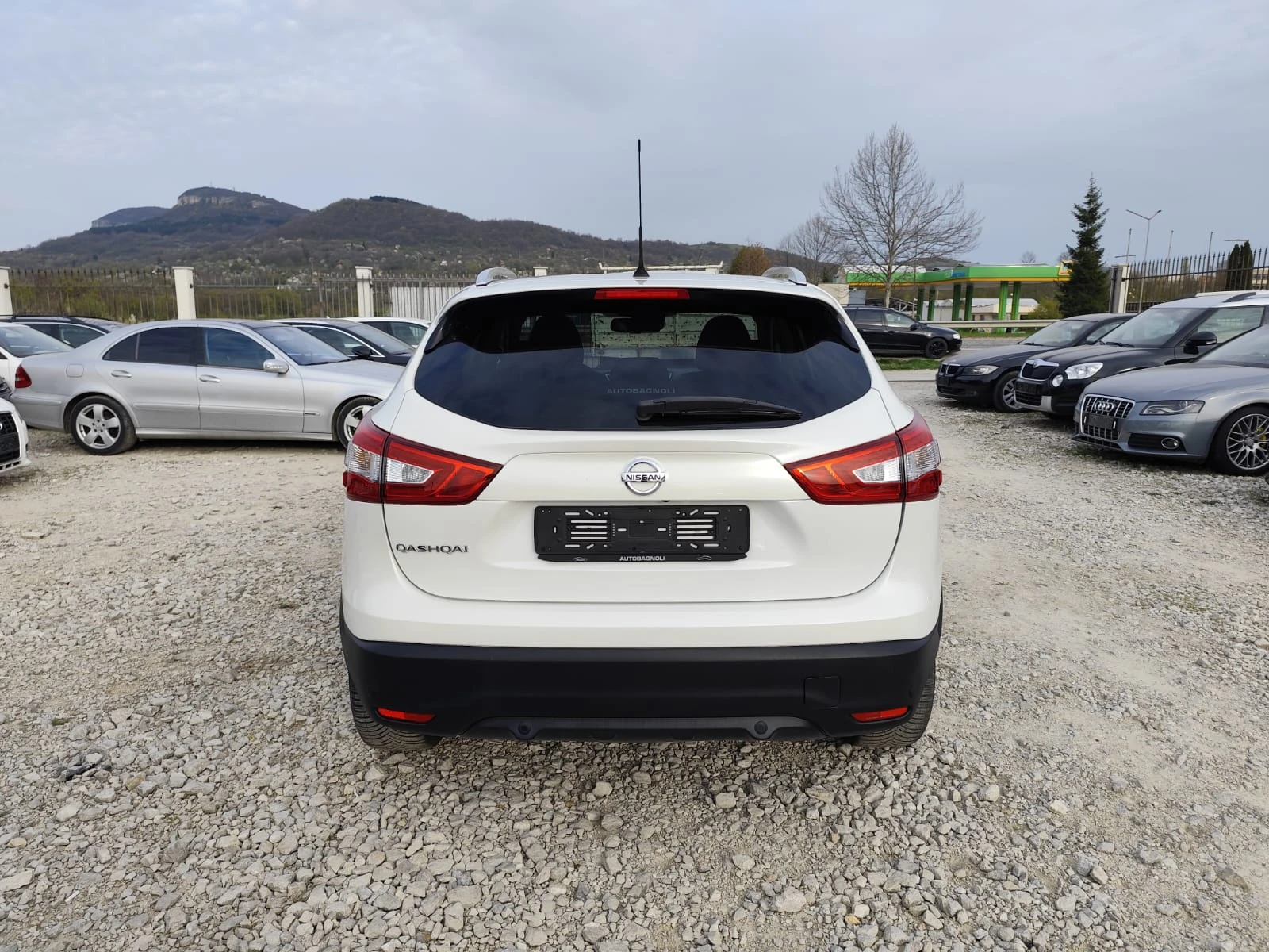 Nissan Qashqai 1.5 дизел Италия Реални километри, снимка 6 - Автомобили и джипове - 54228988