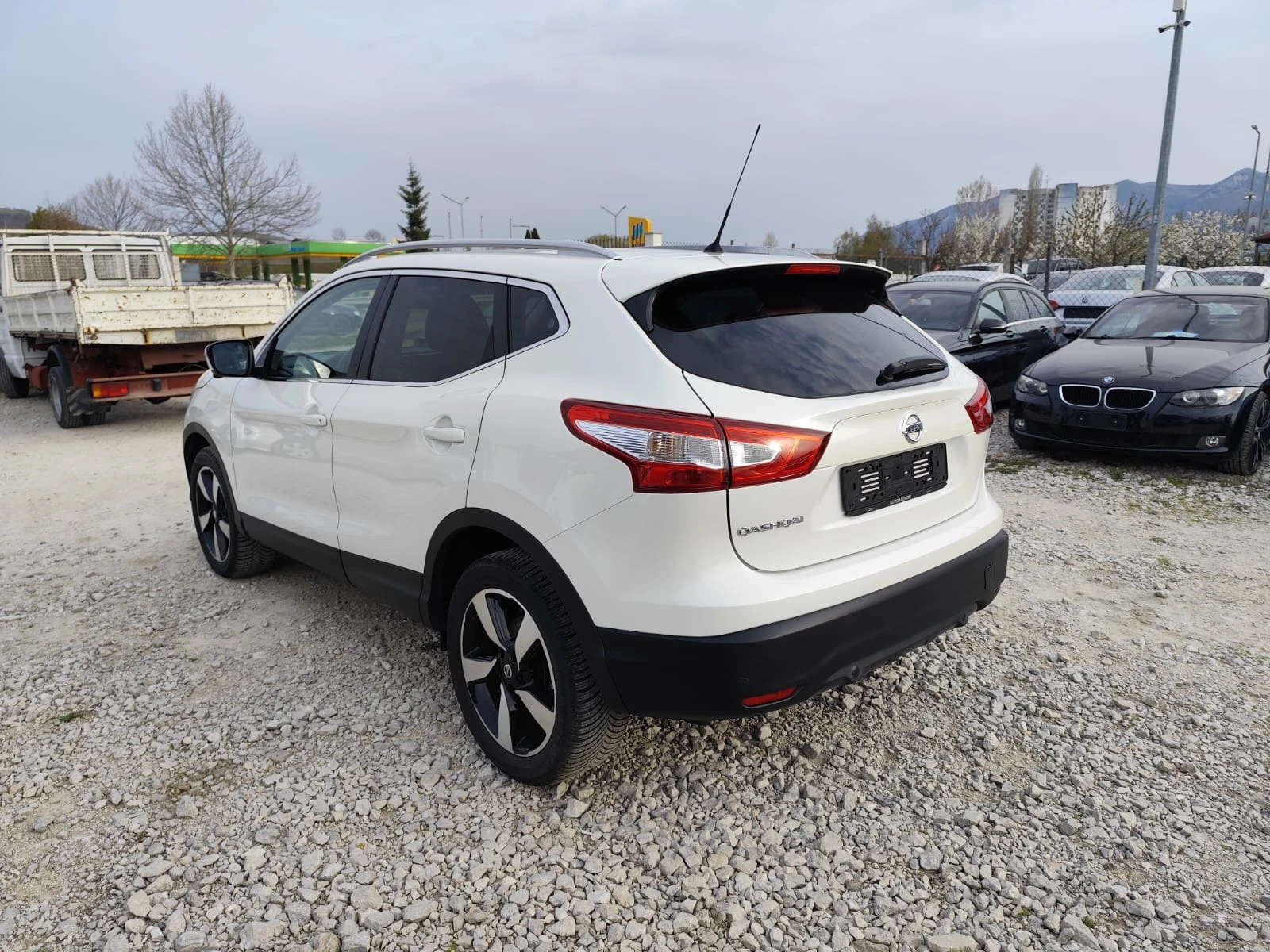 Nissan Qashqai 1.5 дизел Италия Реални километри, снимка 8 - Автомобили и джипове - 54228988