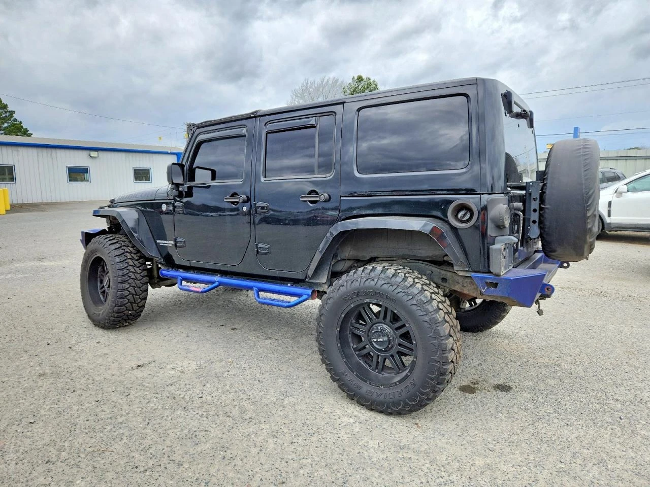 Jeep Wrangler UNLIMITED RUBICON* LIFT KIT* ЛЕБЕДКА* ЛИЗИНГ, снимка 2 - Автомобили и джипове - 54711600