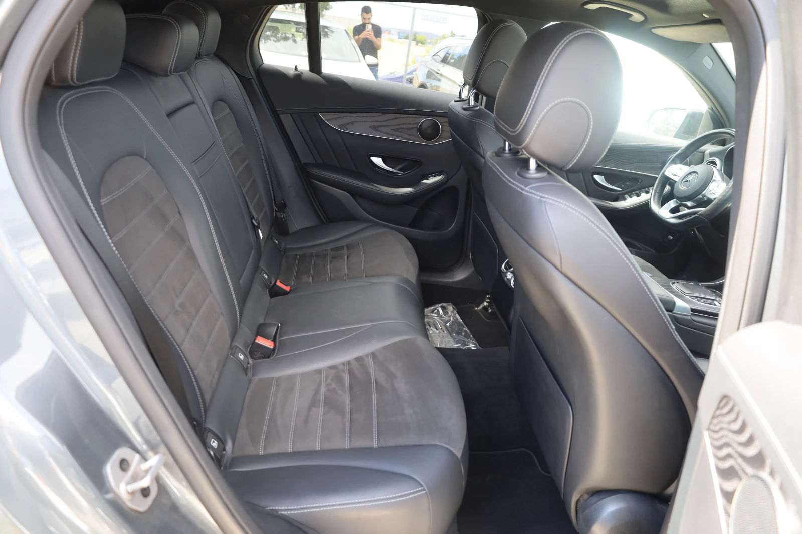 Mercedes-Benz GLC 300 Night edition 4matic, снимка 12 - Автомобили и джипове - 56016116