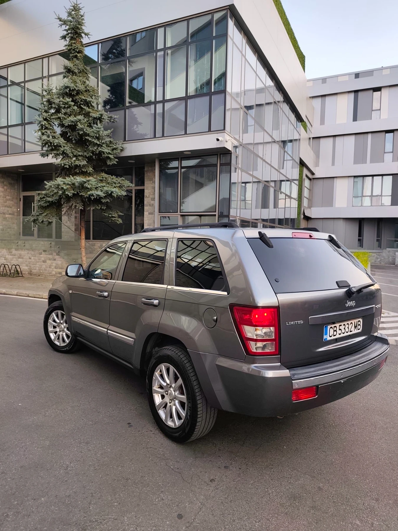 Jeep Grand cherokee 3.0 CRD  LIMITED, Перфектно , снимка 6 - Автомобили и джипове - 56134081