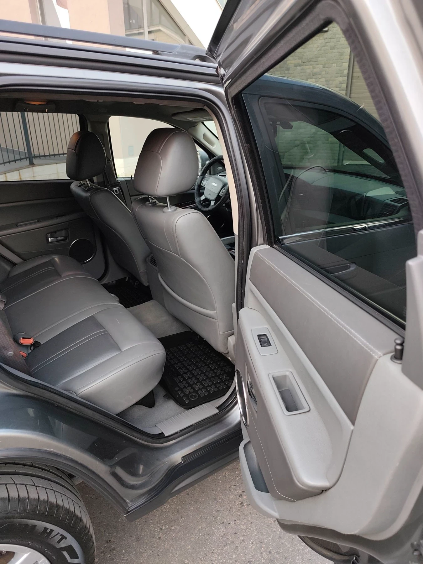Jeep Grand cherokee 3.0 CRD  LIMITED, Перфектно , снимка 13 - Автомобили и джипове - 56134081