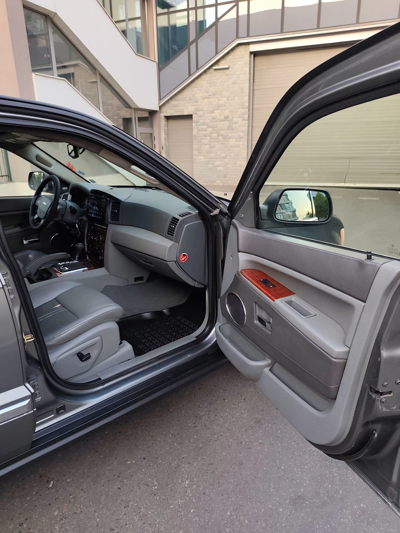 Jeep Grand cherokee 3.0 CRD  LIMITED, Перфектно , снимка 12 - Автомобили и джипове - 56134081