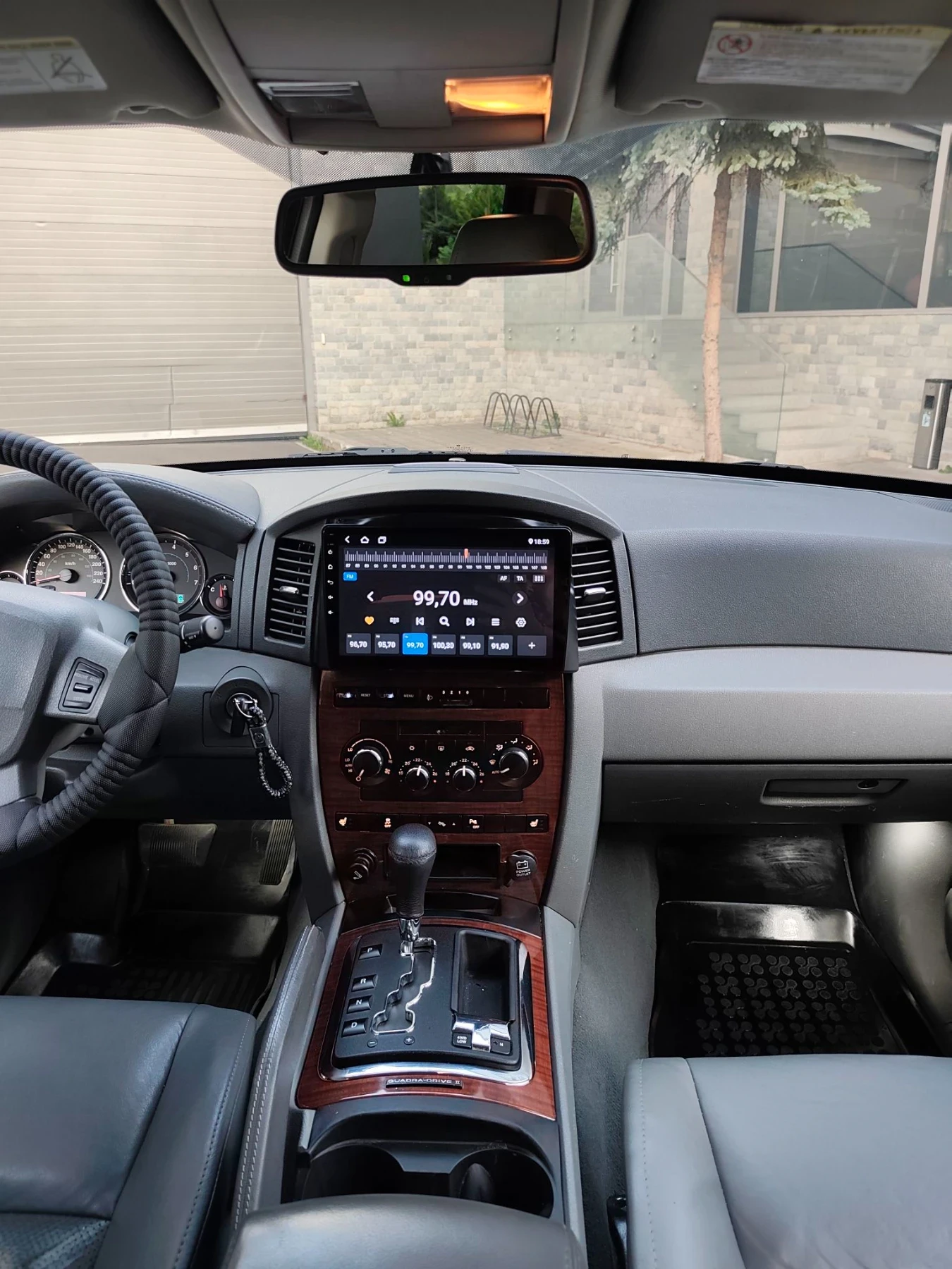 Jeep Grand cherokee 3.0 CRD  LIMITED, Перфектно , снимка 9 - Автомобили и джипове - 56134081