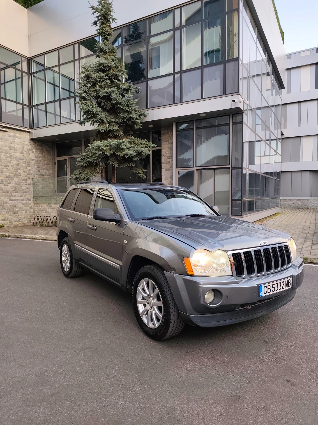 Jeep Grand cherokee 3.0 CRD  LIMITED, Перфектно , снимка 4 - Автомобили и джипове - 56134081