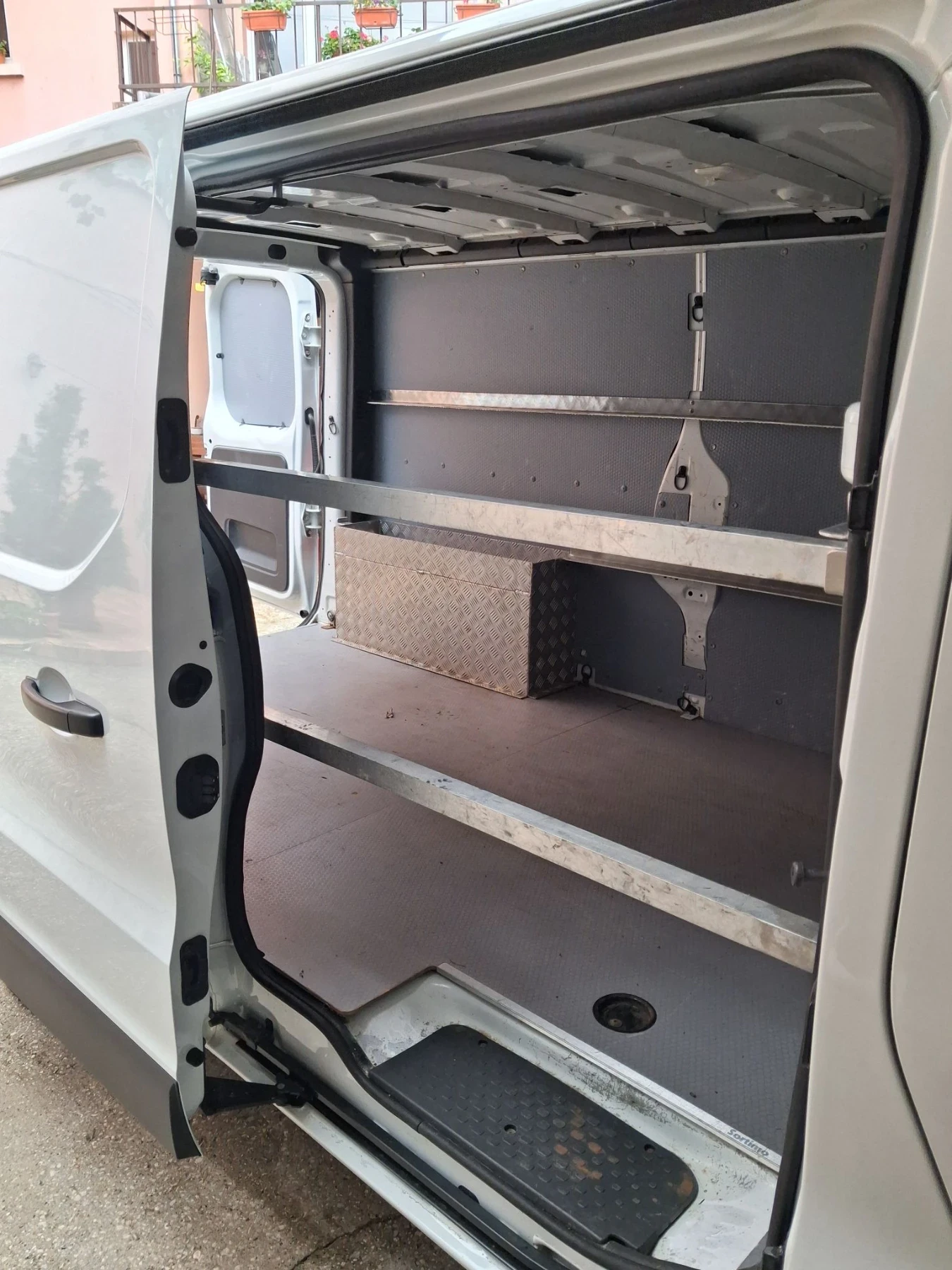 Renault Trafic, снимка 7 - Бусове и автобуси - 56251455