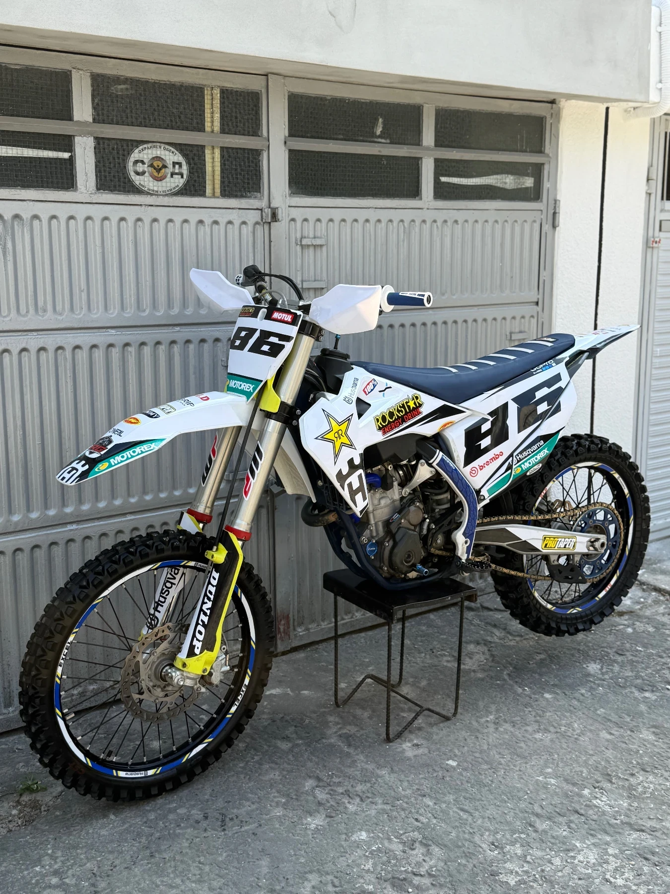 Husqvarna 350 Fmf titanium 4.1, снимка 2 - Мотоциклети и мототехника - 55694889