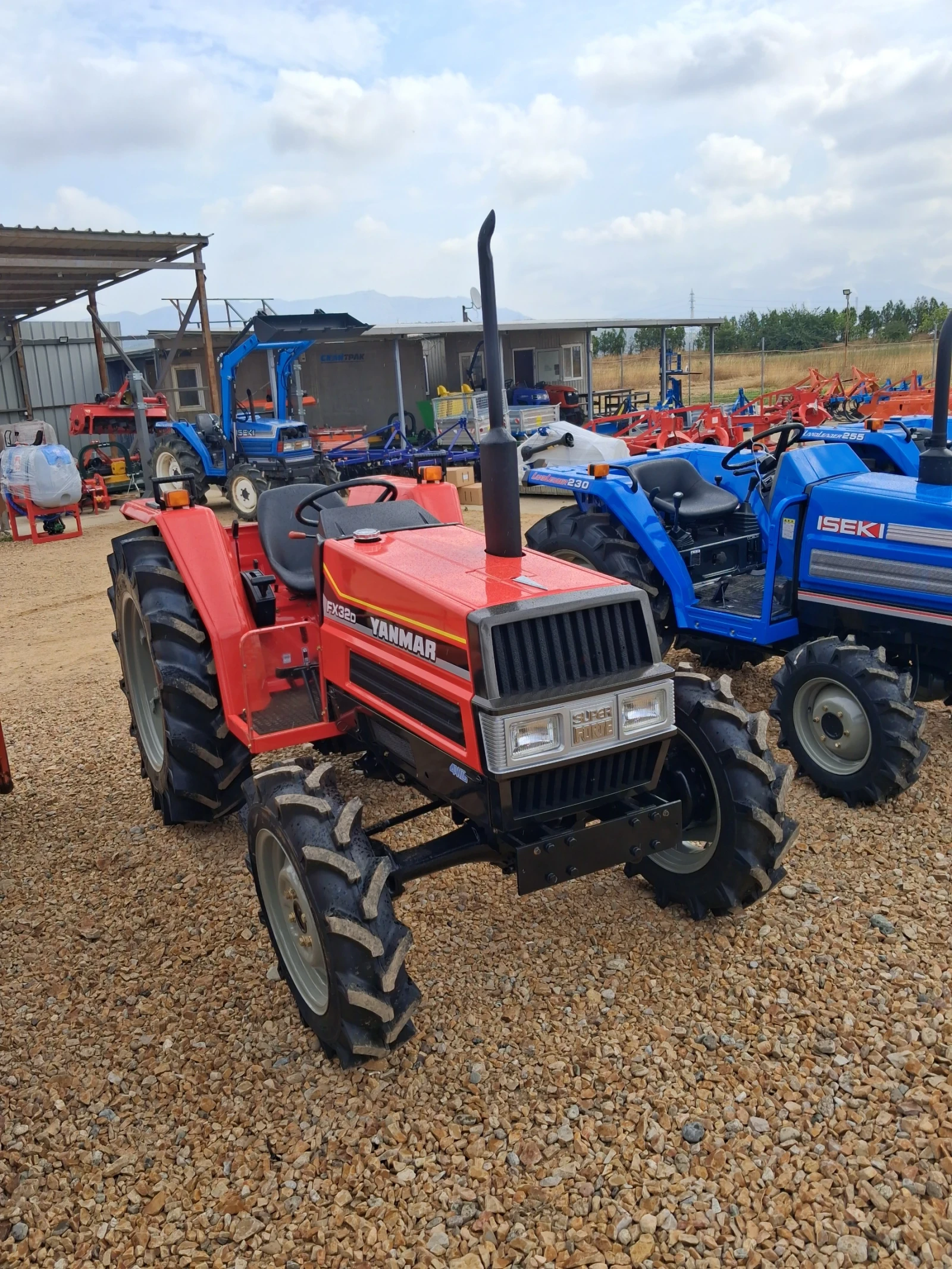 Трактор Kubota Скайтрак 