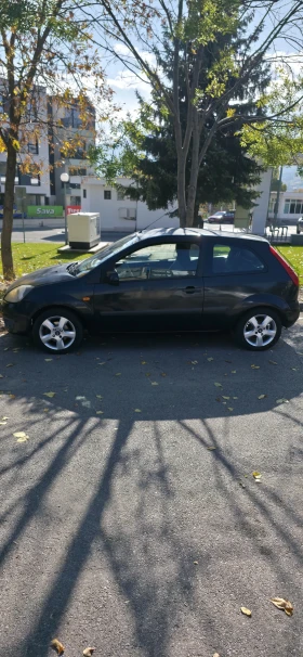 Ford Fiesta 1.4тдци, снимка 7